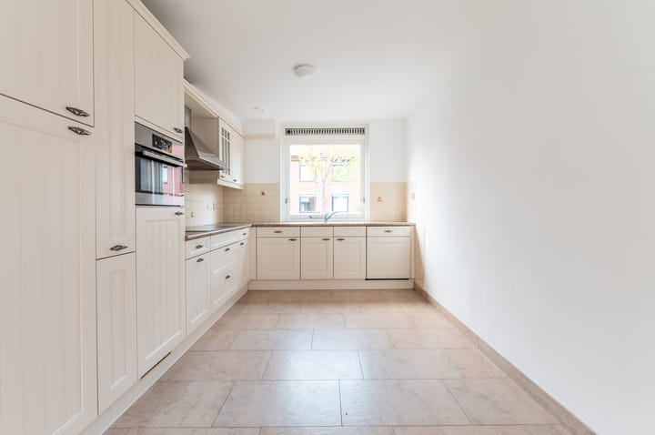 Foto 13 van Max Takstraat 22