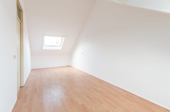 Foto 27 van Max Takstraat 22