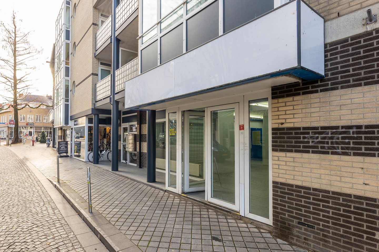 View photo 2 of Akerstraat 22