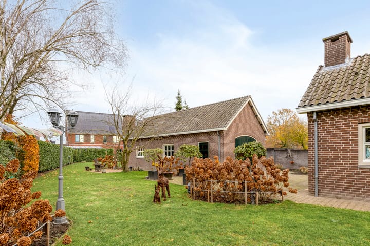 Foto 47 van Oirschotseweg 74