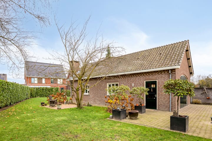 Foto 49 van Oirschotseweg 74