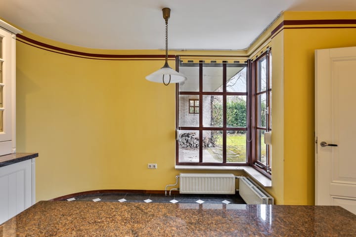 Photo 13 of Pieter Theeuwenlaan 18