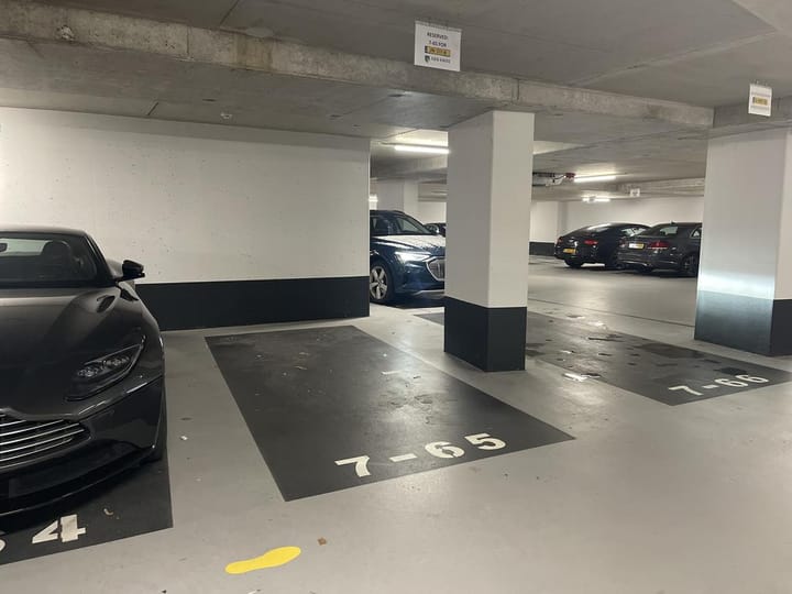 Photo 2 of Gustav Mahlerlaan