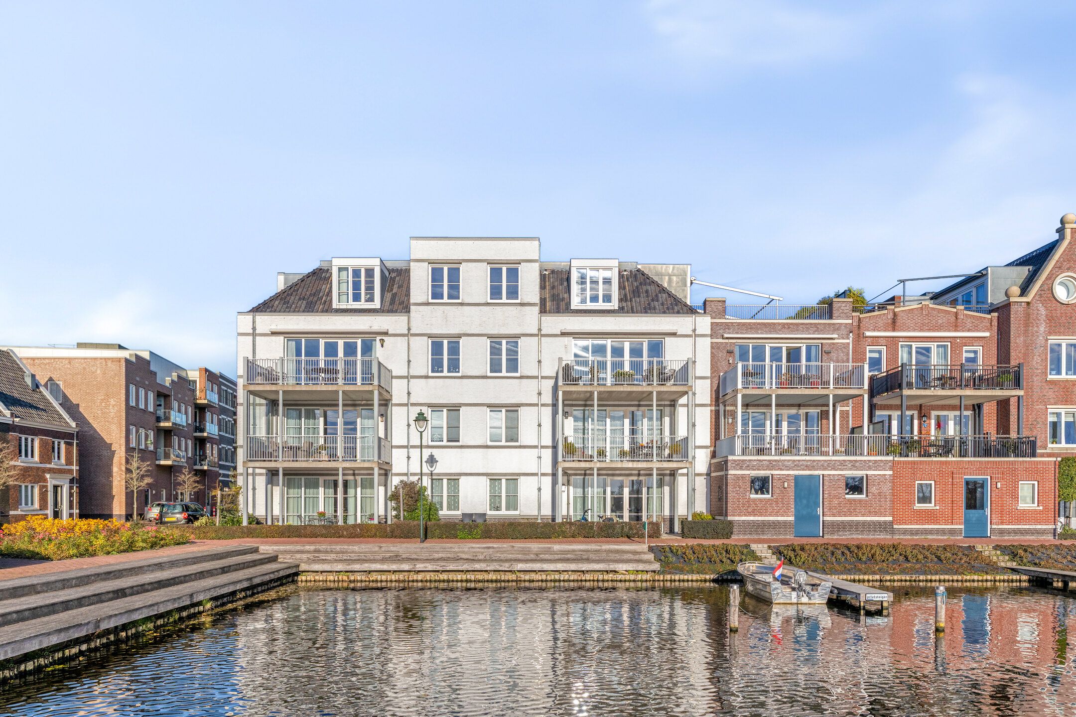 Middenoever, 72, Roelofarendsveen, 2371JG, Zuid-Holland, Nederland 72 