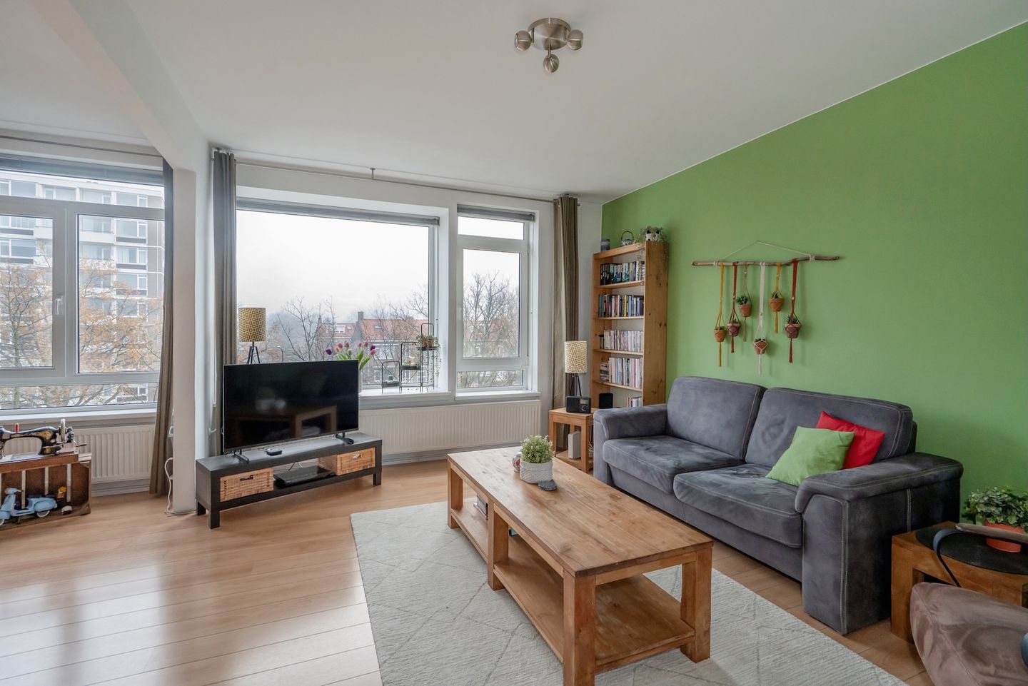 Photo 10 of Burgemeester Elsenlaan 18