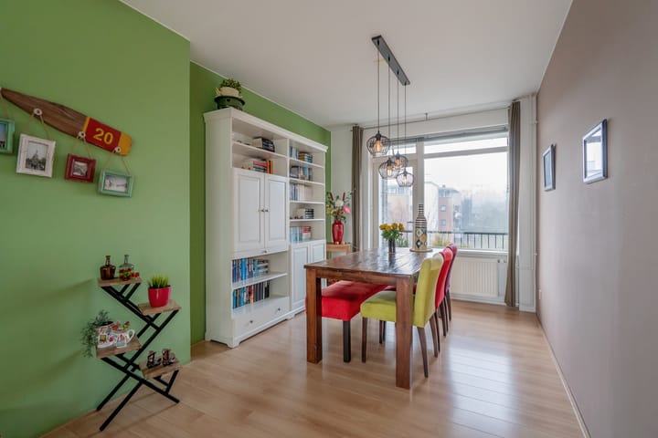 Photo 14 of Burgemeester Elsenlaan 18