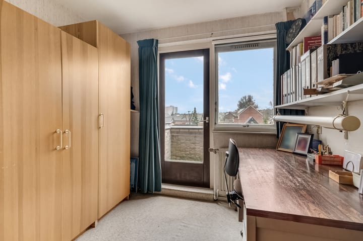 Photo 19 of Floreslaan 80