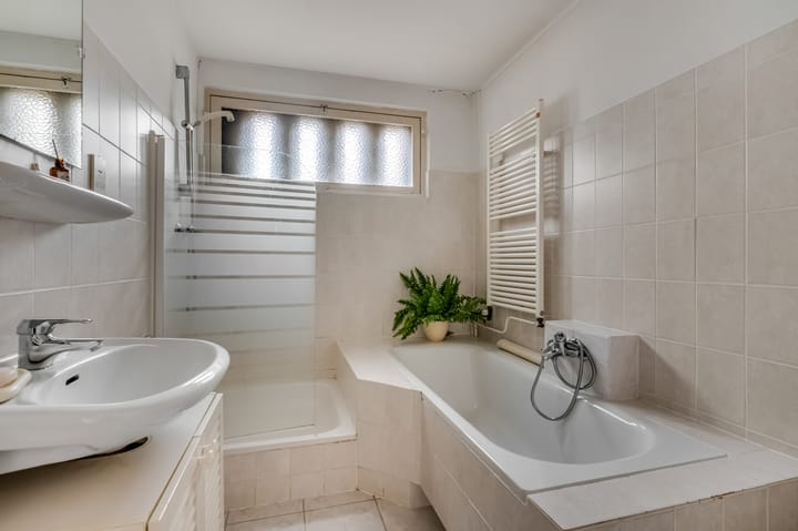 Photo 21 of Floreslaan 80