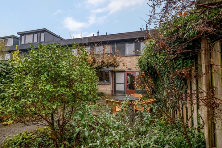 Photo 35 of Floreslaan 80