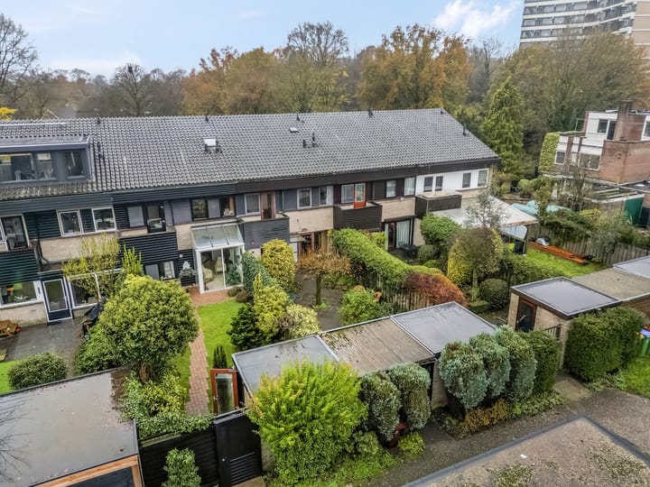 Photo 42 of Floreslaan 80