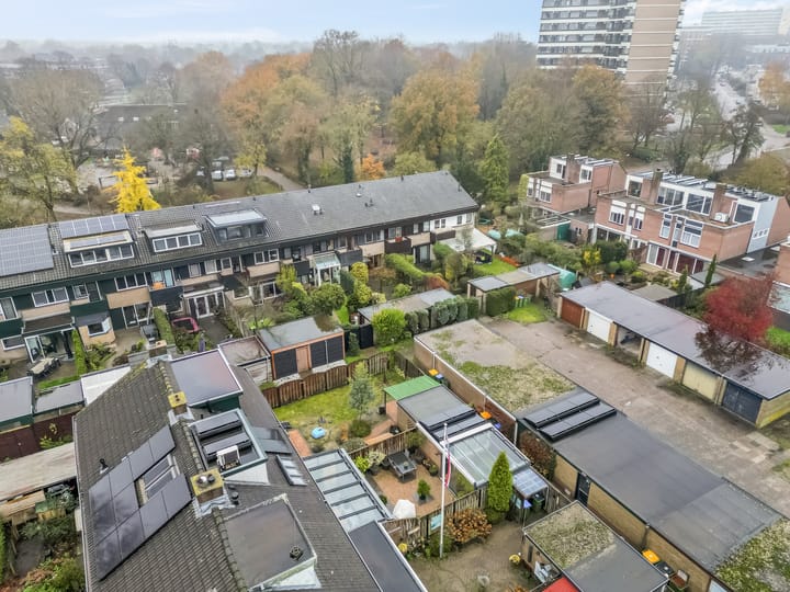 Photo 44 of Floreslaan 80