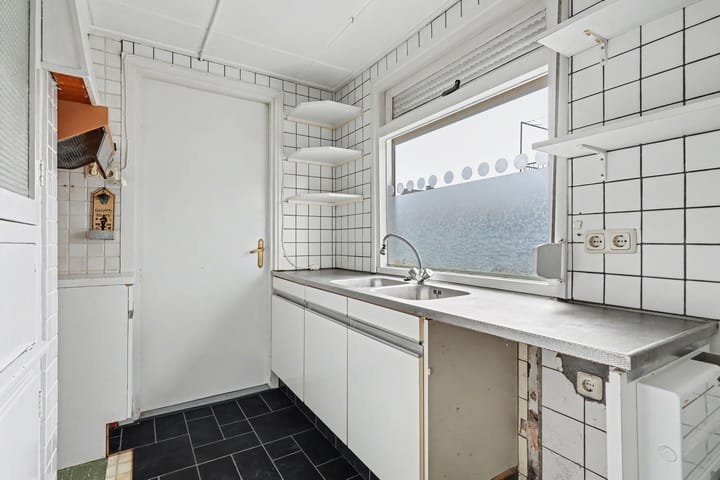 Foto 4 van Van Heutzplein 13