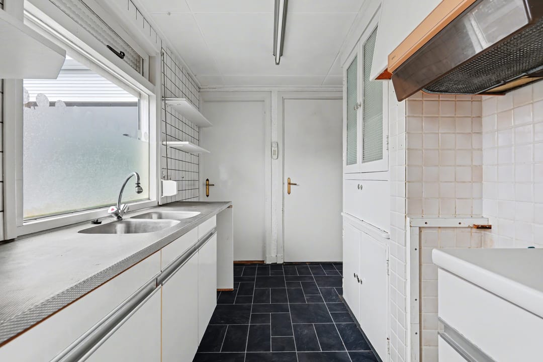 Foto 11 van Van Heutzplein 13