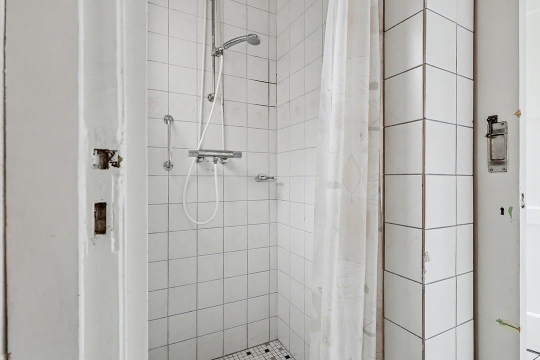 Foto 13 van Van Heutzplein 13