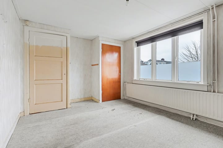 Foto 17 van Van Heutzplein 13