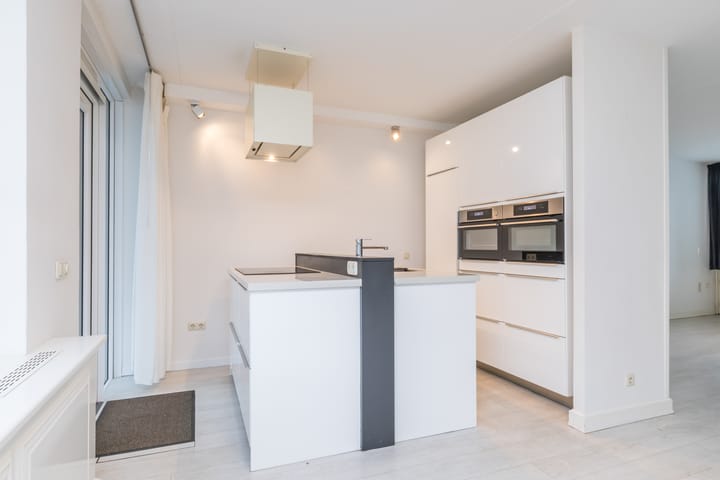 Photo 12 of van Heinsberglaan 36