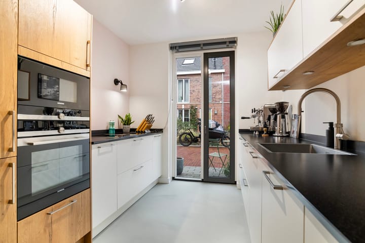 Photo 11 of Brouwhuisstraat 11