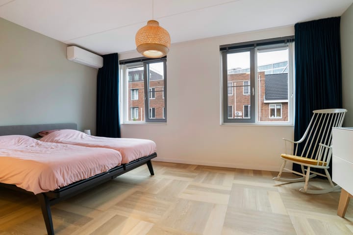 Photo 14 of Brouwhuisstraat 11