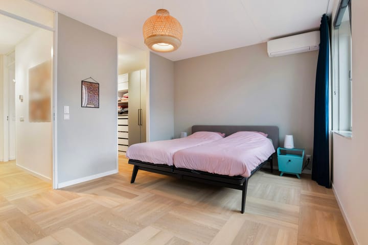 Photo 15 of Brouwhuisstraat 11