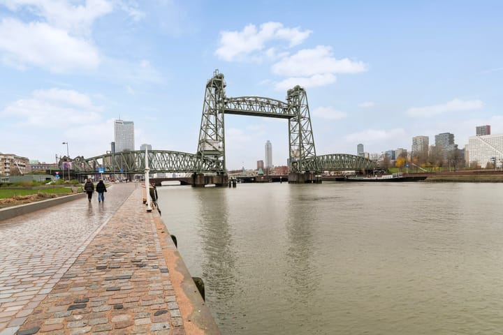 Photo 35 of Brouwhuisstraat 11