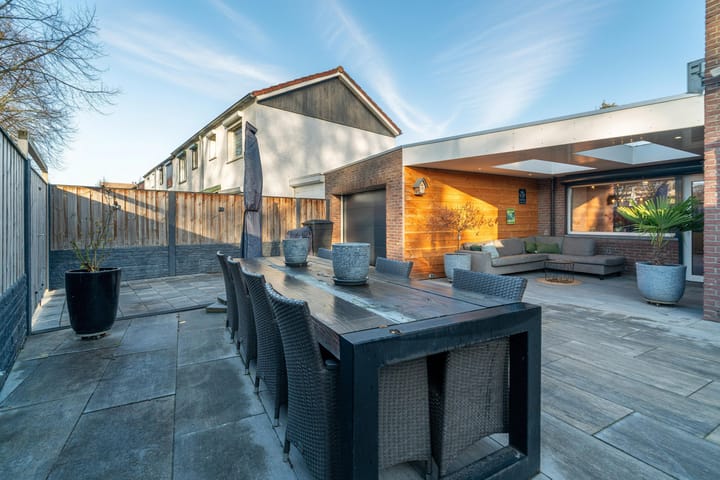 Foto 13 van Montfortstraat 90