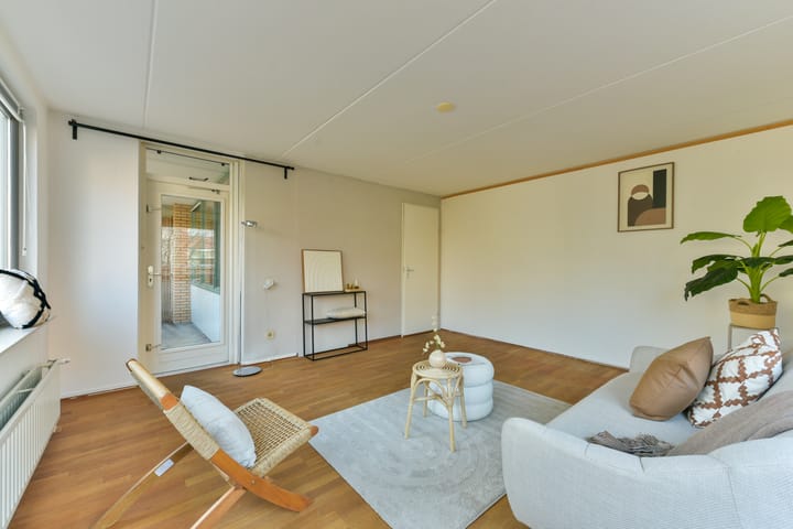 Photo 3 of Henriëtte Roland Holststraat 38