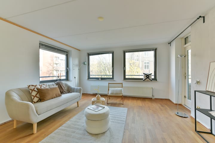 Foto 5 van Henriëtte Roland Holststraat 38