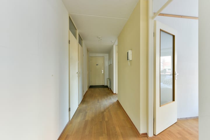 Foto 16 van Henriëtte Roland Holststraat 38