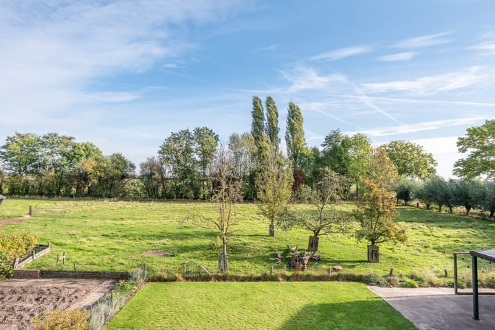 Photo 10 of Broekstraat 2