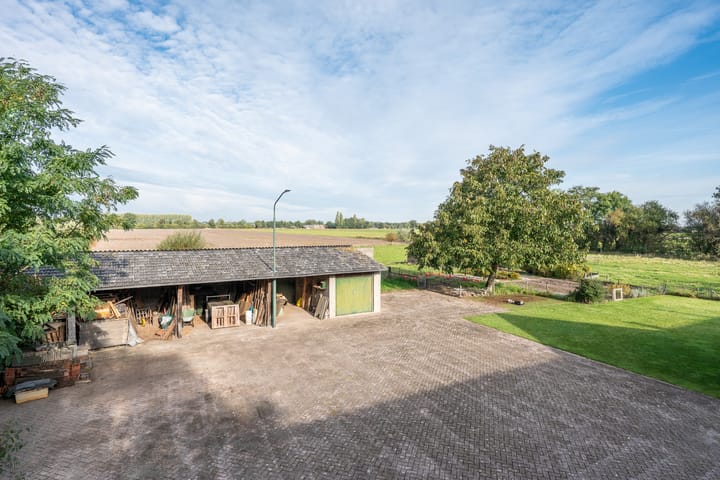 Photo 49 of Broekstraat 2