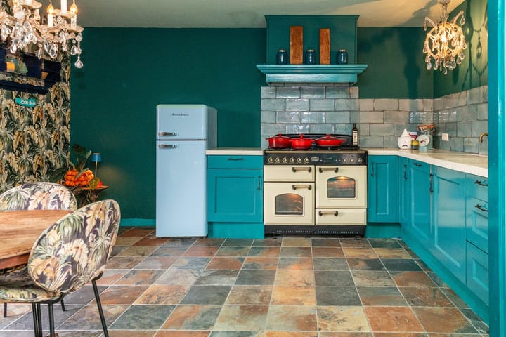 Photo 2 of Stationsweg 1-B