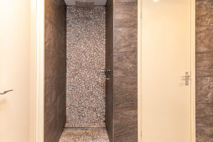 Photo 29 of Stationsweg 1-B