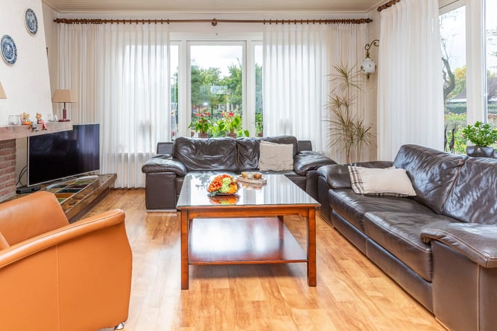 Photo 12 of Voorstraat 58