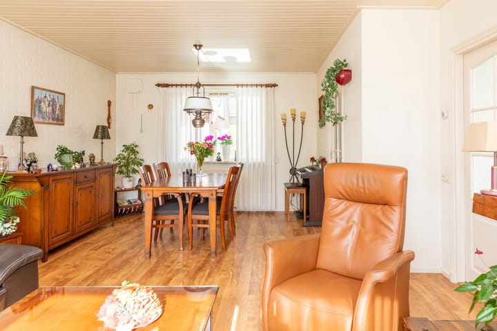 Photo 14 of Voorstraat 58