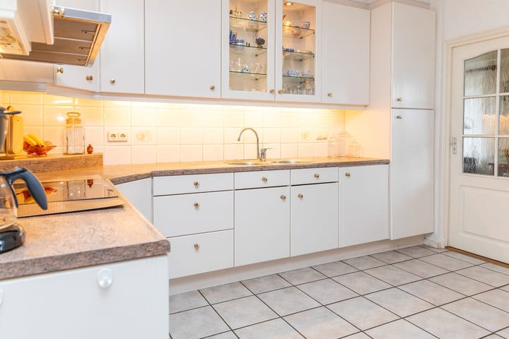 Photo 17 of Voorstraat 58