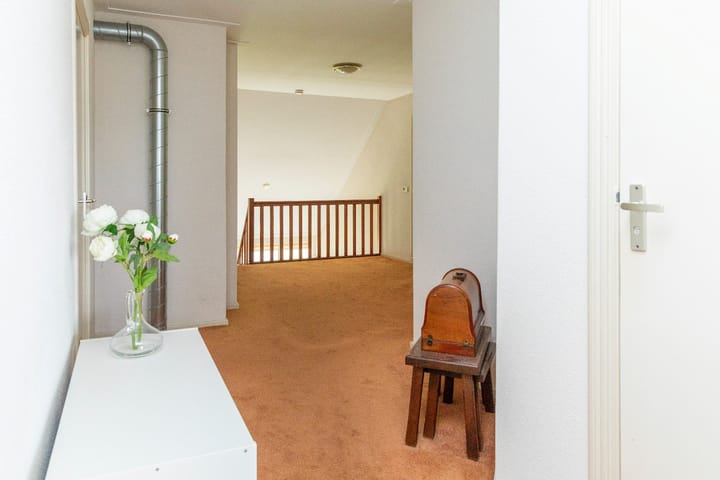 Photo 38 of Voorstraat 58