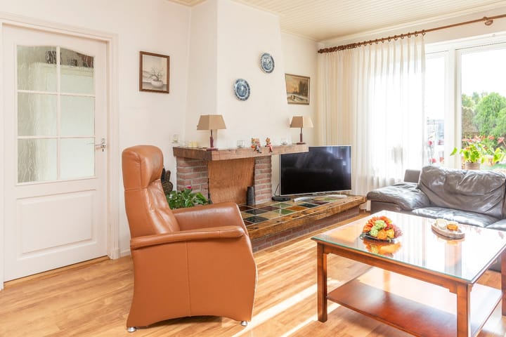 Photo 67 of Voorstraat 58