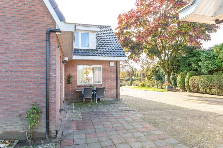 Photo 96 of Voorstraat 58