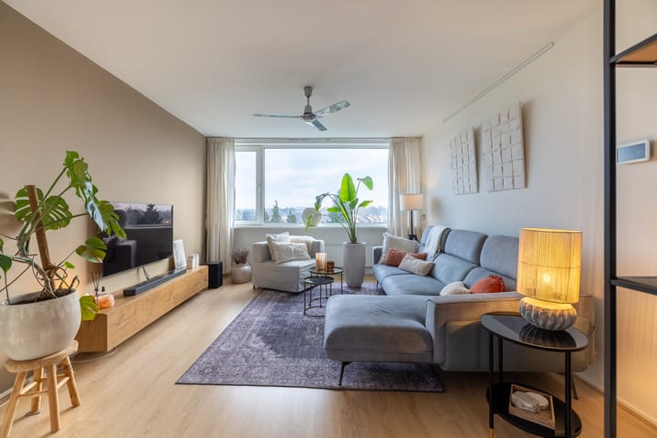 Photo 2 of van Hogendorplaan 50-I