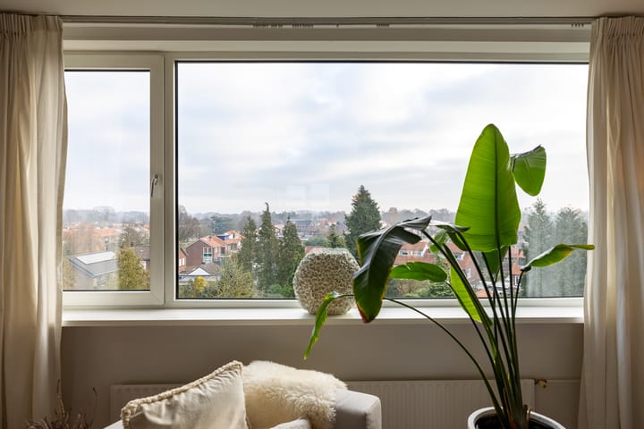 Photo 4 of van Hogendorplaan 50-I