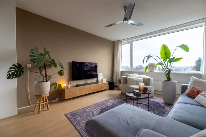 Photo 5 of van Hogendorplaan 50-I