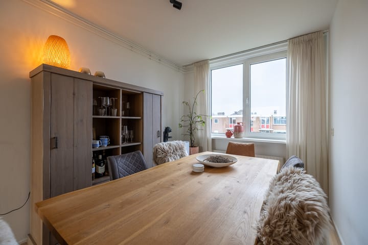 Photo 11 of van Hogendorplaan 50-I