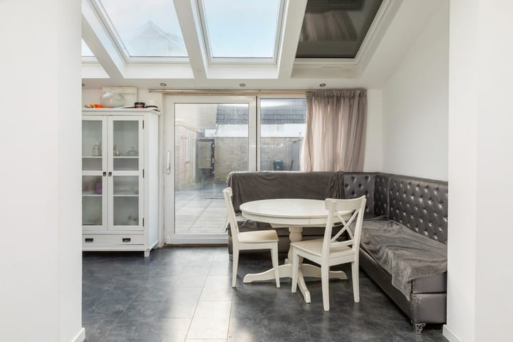 Photo 11 of Nicolaas Beetsstraat 3