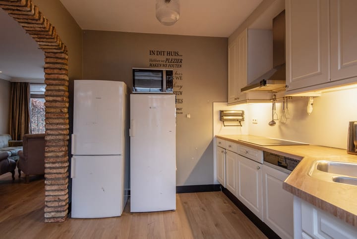 Foto 9 van Anna van Burenstraat 21