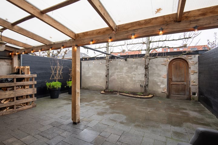 Foto 21 van Anna van Burenstraat 21