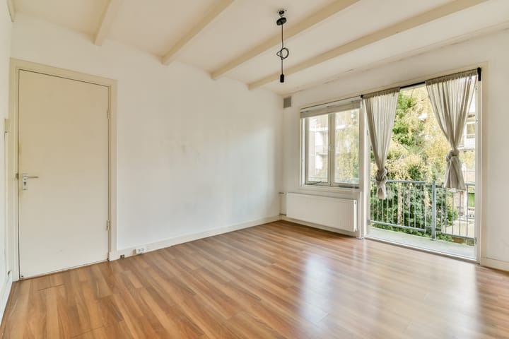 Foto 14 van Jekerstraat 52-2