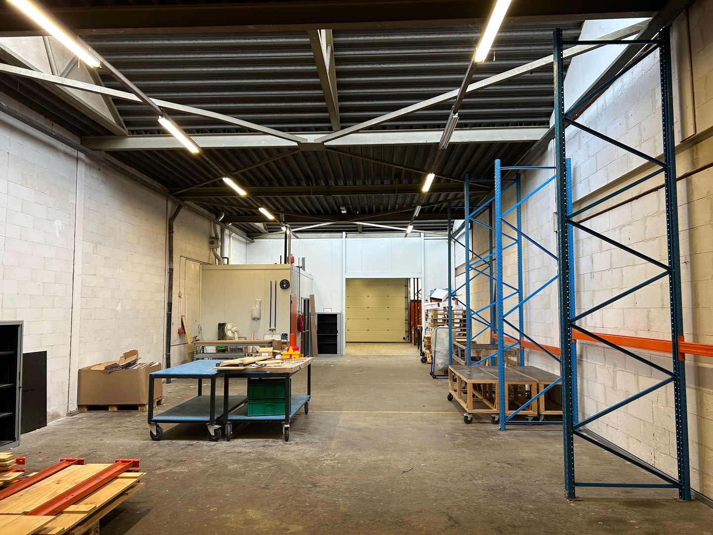 View photo 2 of Hoge Rijndijk 8