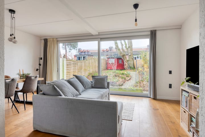 Photo 2 of Apollo 23