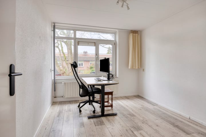 Photo 20 of Apollo 23