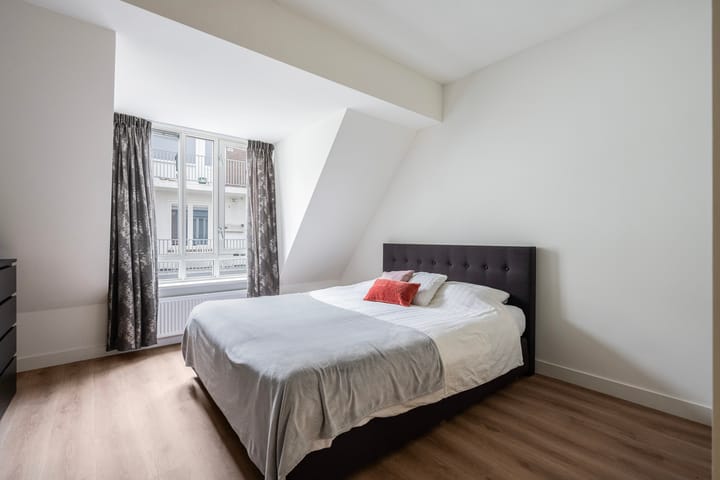 Photo 14 of Billitonstraat 15